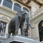 Grand palais - statue éléphant