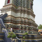 Temple Wat Pho, chedî recouvert de céramiques