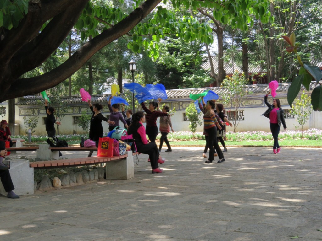 Danseuses à l'éventail