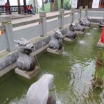 Mont Emei, sculptures fontaine