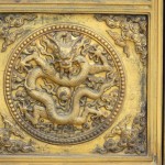 Porte avec un dragon